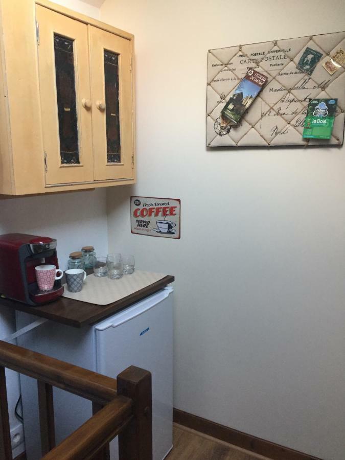 No 3 Route De Lingramiere Bed & Breakfast La Ferte-Mace Bagian luar foto