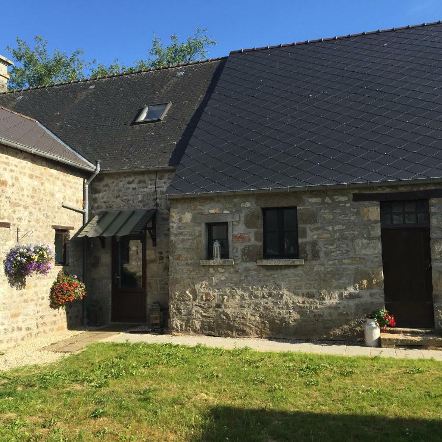 No 3 Route De Lingramiere Bed & Breakfast La Ferte-Mace Bagian luar foto
