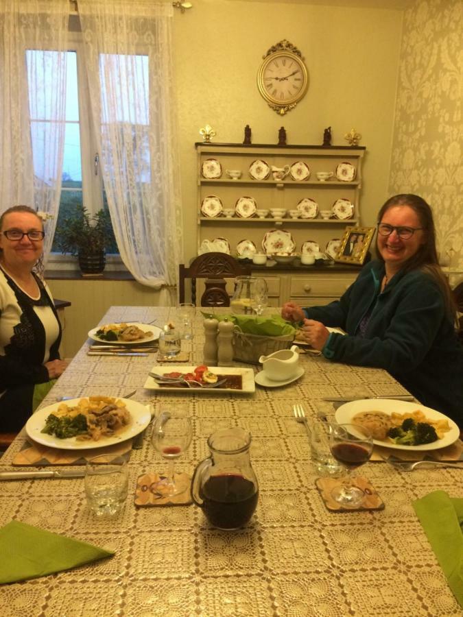No 3 Route De Lingramiere Bed & Breakfast La Ferte-Mace Bagian luar foto